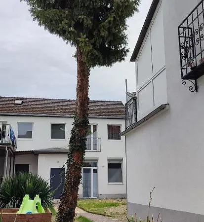 Ferienwohnung Monteurwohnung Messewohnung Krefeld 5 Personen Naehe Duesseldorf Eksteriør billede