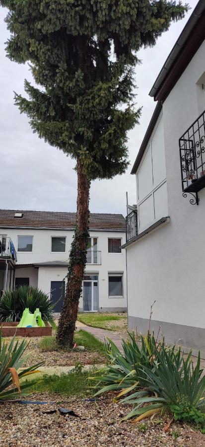 Appartement Monteurwohnung Messewohnung 5 Personen Naehe Duesseldorf