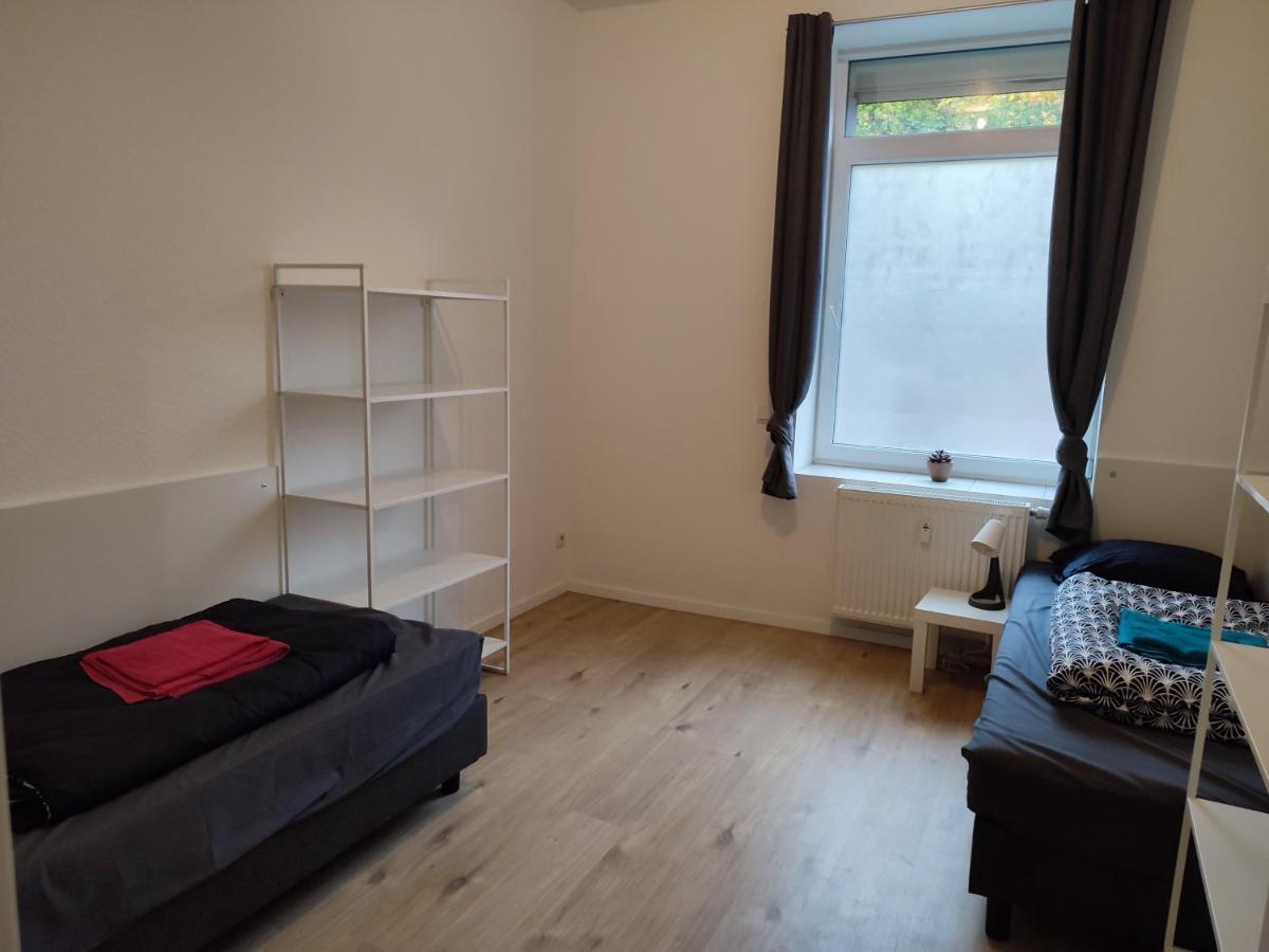 Monteurwohnung Messewohnung 5 Personen Naehe Duesseldorf Apartment