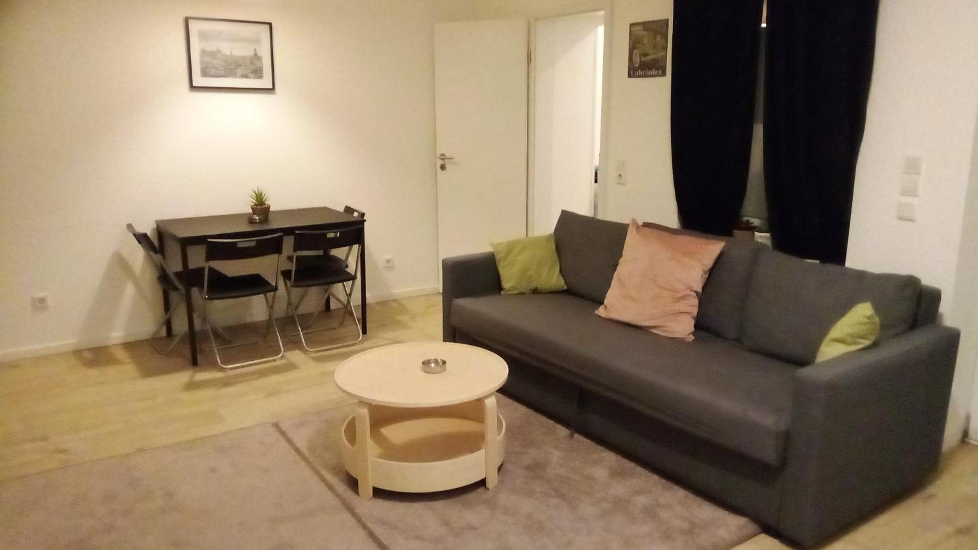 Monteurwohnung Messewohnung 5 Personen Naehe Duesseldorf *
